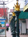 Krabi Nagas on Line of Lamps.JPG (71 KB)